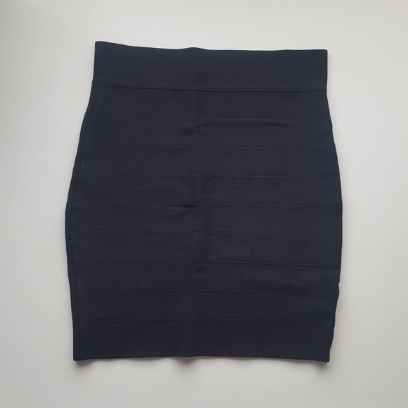 Le chateau small black seamless bandage skirt - Picture 5 of 7